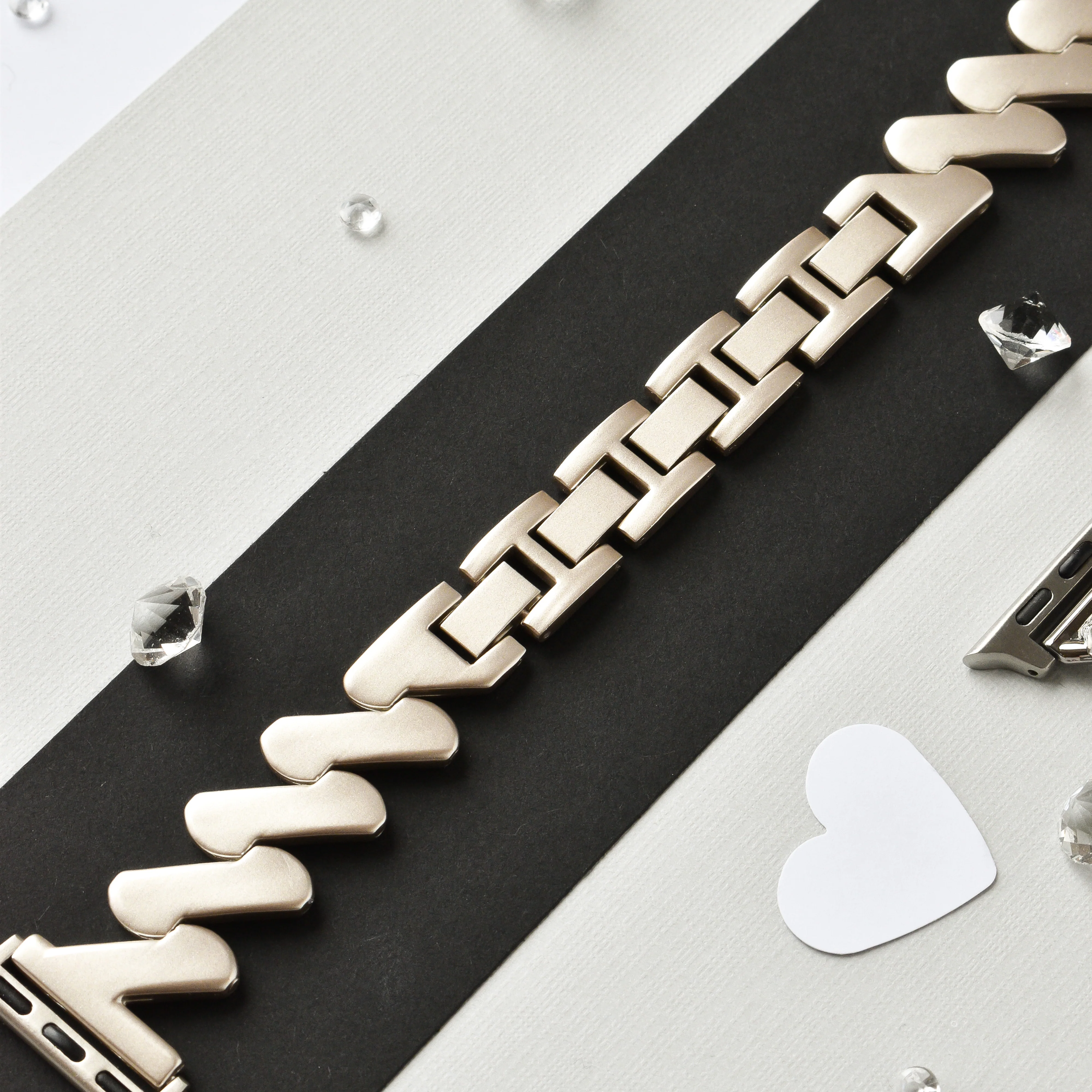 Get Wavy Apple Watch Strap - Starlight - Image 5
