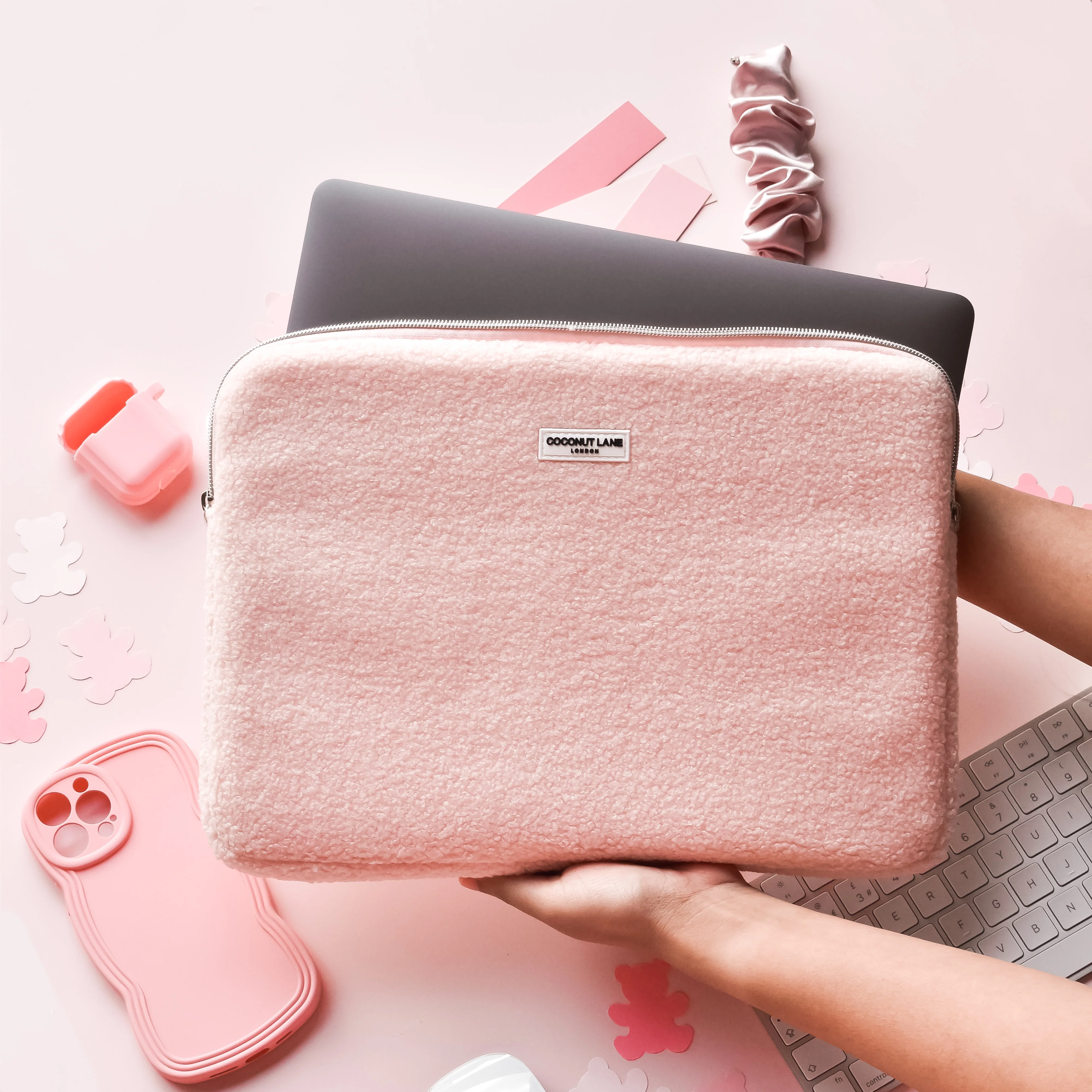 Teddy Love-a-Lot Laptop Sleeve - Image 3