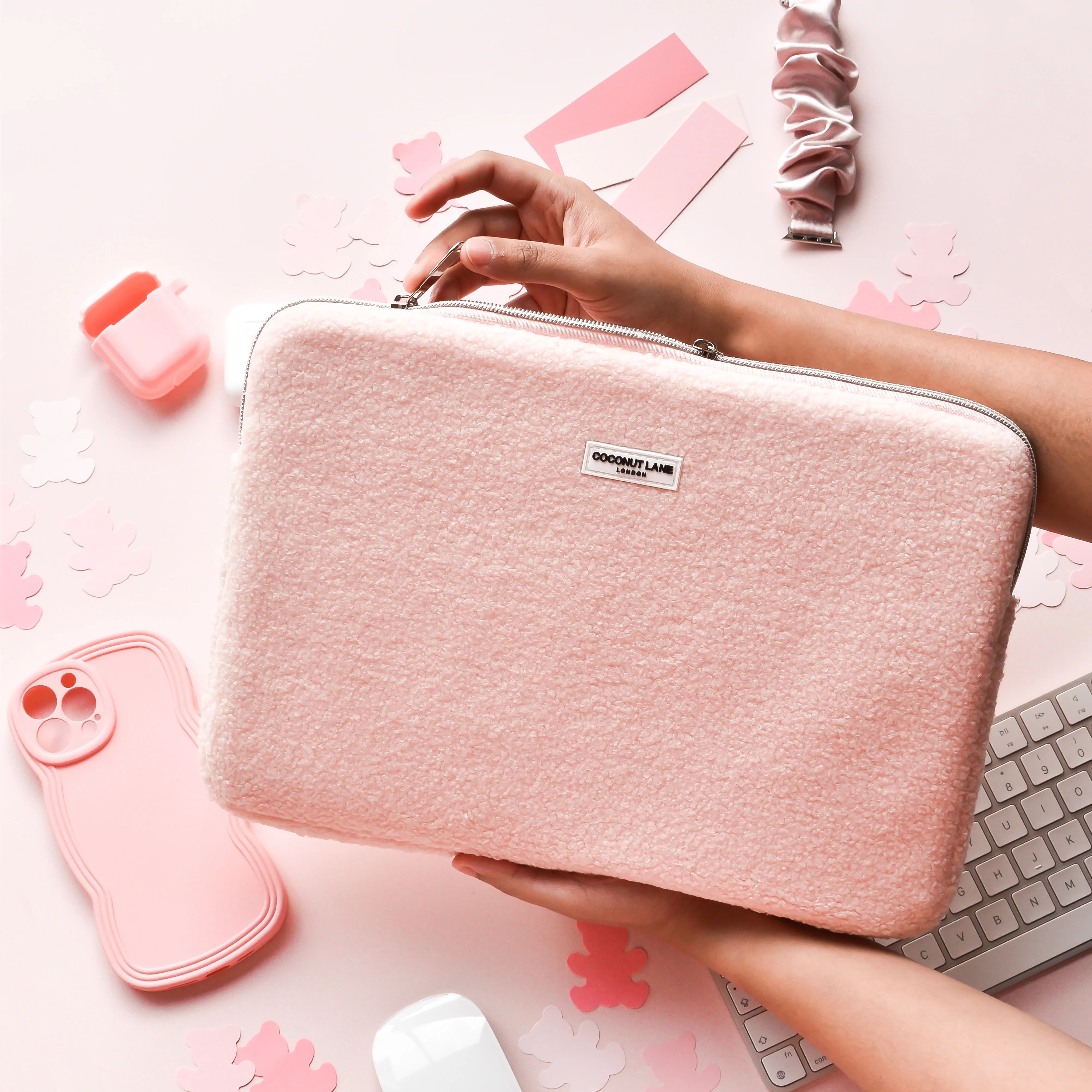 Teddy Love-a-Lot Laptop Sleeve - Image 4